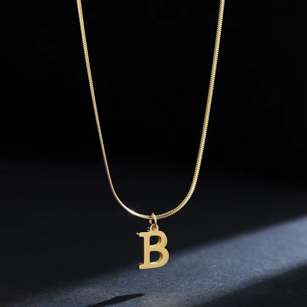 Luxus Alphabet Buchstaben Halskette – Vergoldeter Edelstahl A–Z Anhänger ✨
