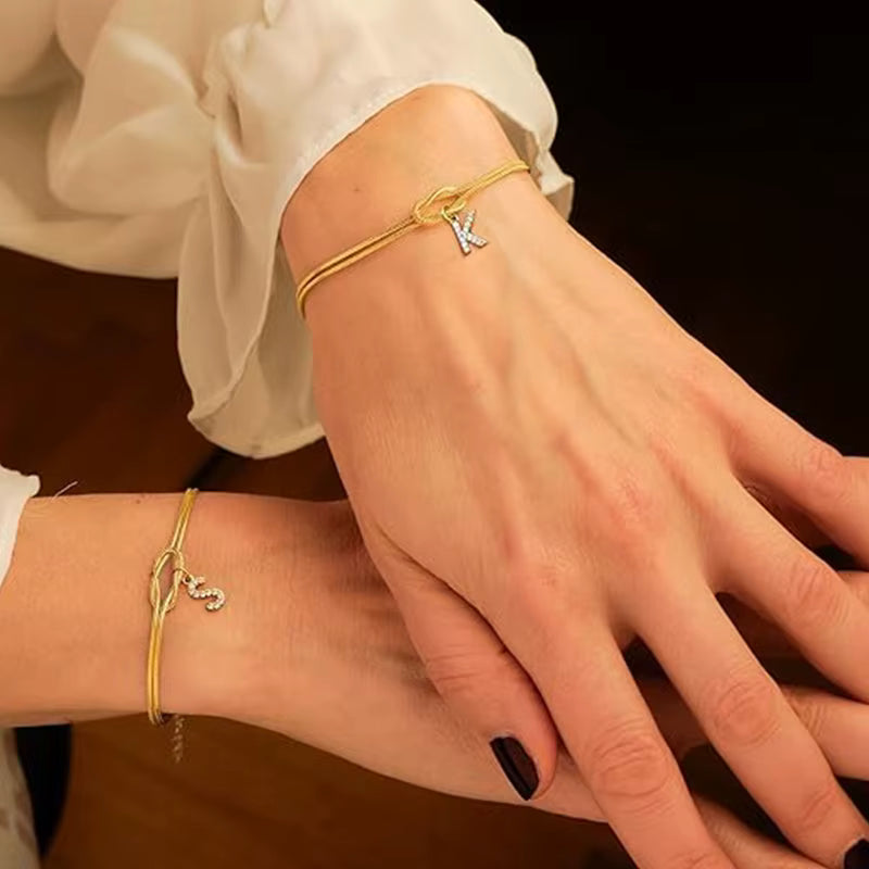 Liebesknoten-Armband mit Buchstaben A–Z 💛✨