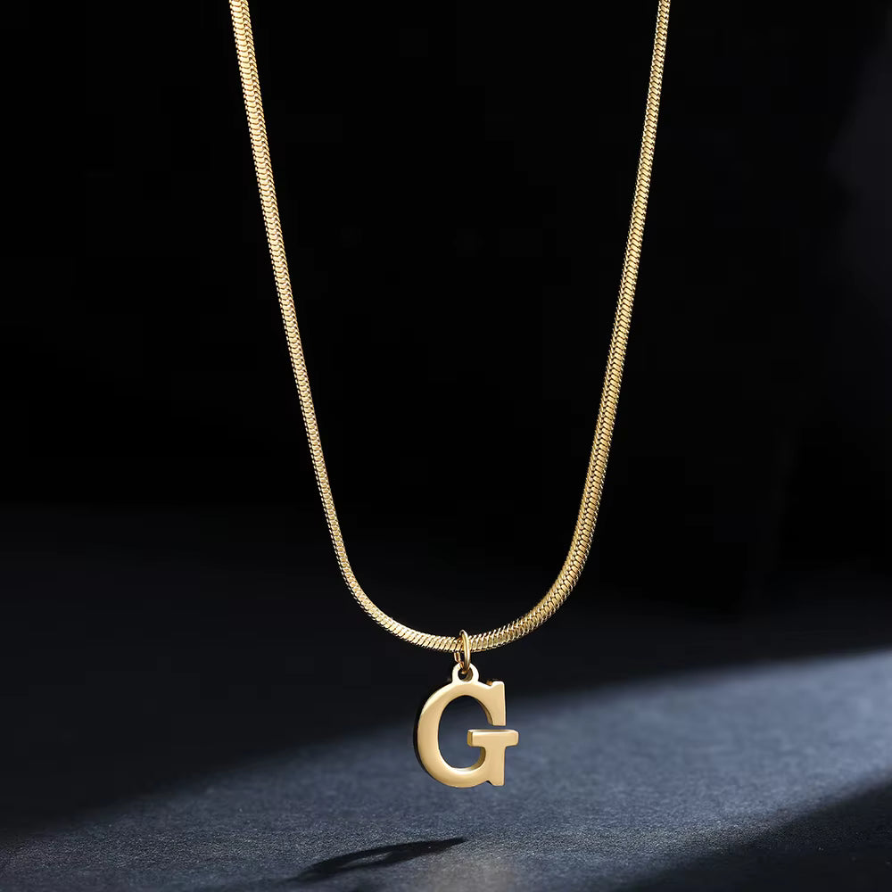 Luxus Alphabet Buchstaben Halskette – Vergoldeter Edelstahl A–Z Anhänger ✨